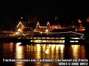 Fachwerkhuser am Marktplatz Oberwesel am Rhein. Foto 10985  2006 WHO 